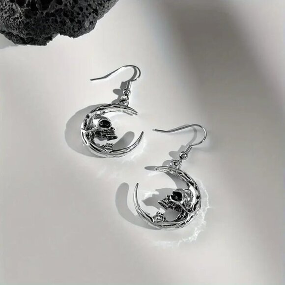 NEW Skull earrings, crescent skull jewelry, goth jewelry, punk earring, skeleton - Picture 3 of 5